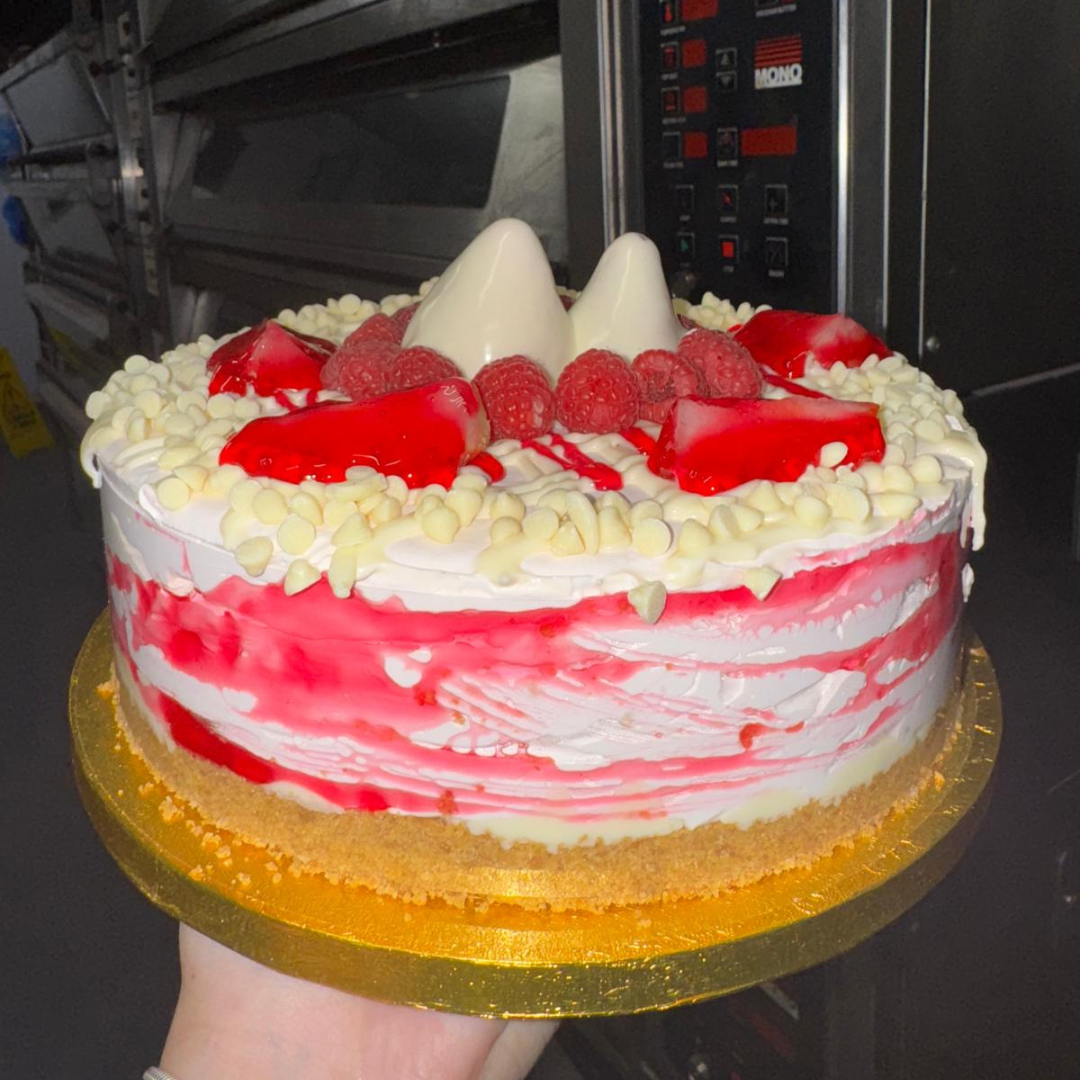 white choc and strawb cheesecake